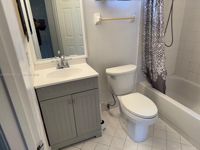 Building Photo - 650 NW 170th Terrace