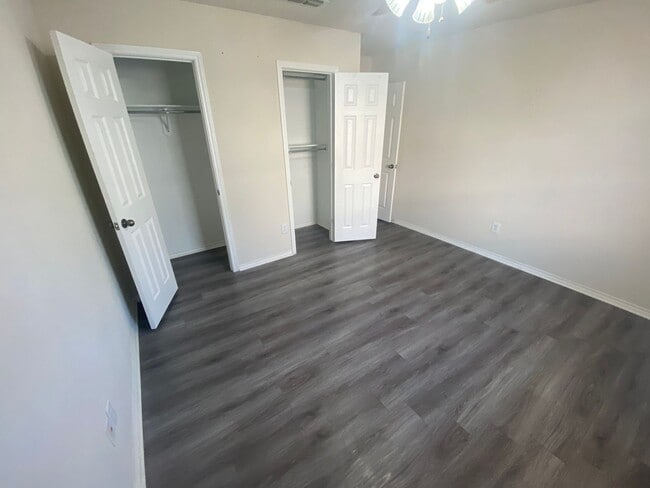 Building Photo - 6708 86th St