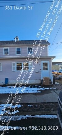 Building Photo - 361 David St