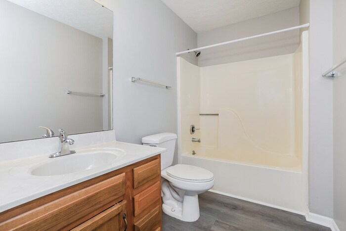 Building Photo - 935 Joy Dr