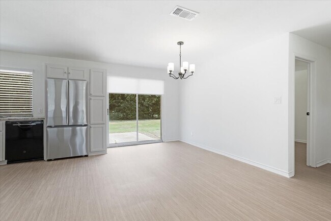 Building Photo - 152 Alta Vista St