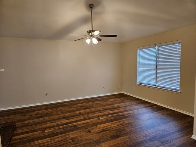 Building Photo - 1773 Glencairn Ln