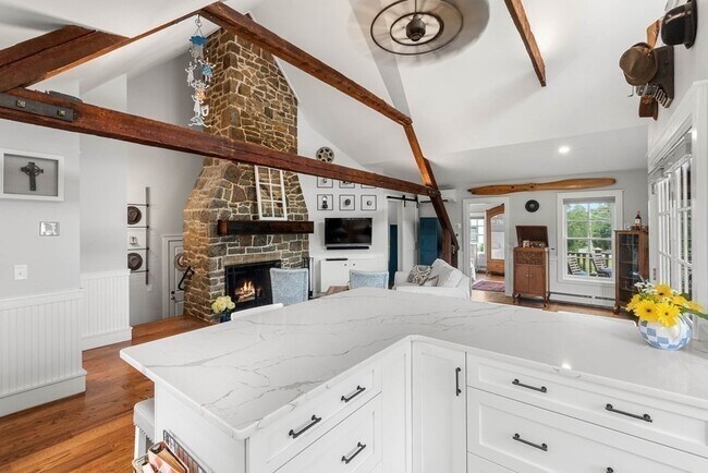 Building Photo - 46 Granite St