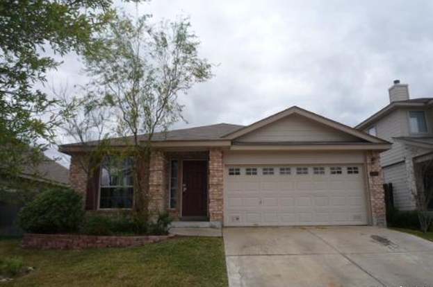 Building Photo - 2476 Medina Dr