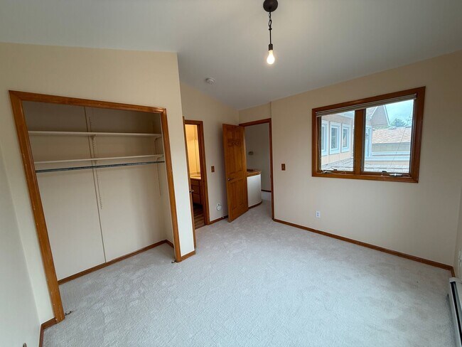 Building Photo - Perfect Table Mesa Family Home with Fully ...