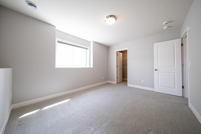 Building Photo - 14306 Acer Ave