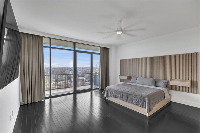 Building Photo - 2233 Peachtree Rd NE