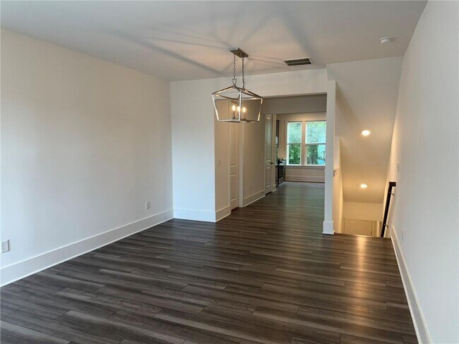 Building Photo - 1531 Layton Ln NW