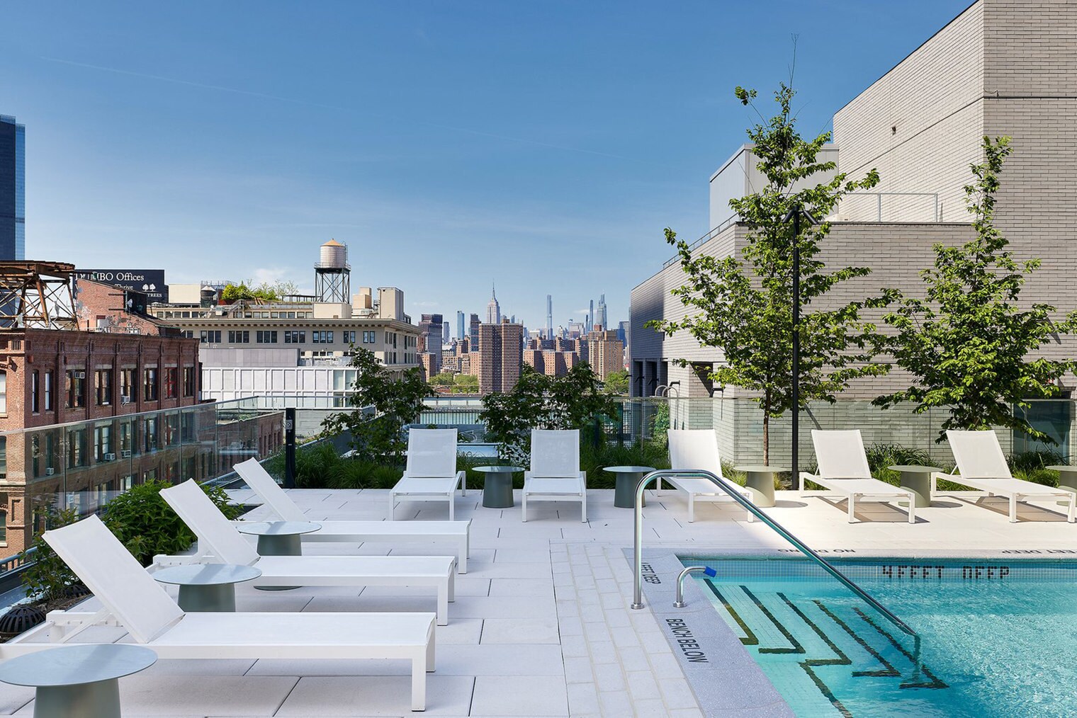 Building Photo - 135 York St