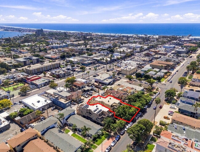 Building Photo - Your Furnished Coastal Escape Awaits!