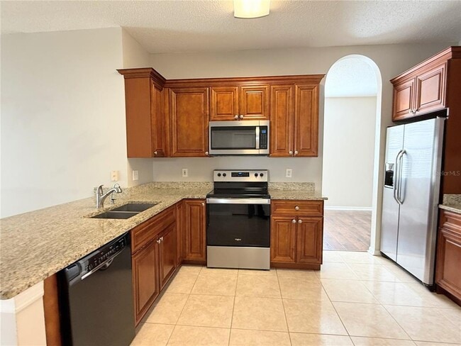 Building Photo - 10301 Goldenbrook Way