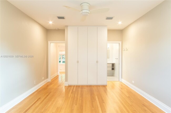 Building Photo - 1257 Mariola Ct