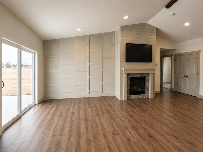Building Photo - BEAUTIFUL 4 BED 3 BATH HOME IN REXBURG WITH CONNECTED OFFICE & SEPARATE ENTRANCE