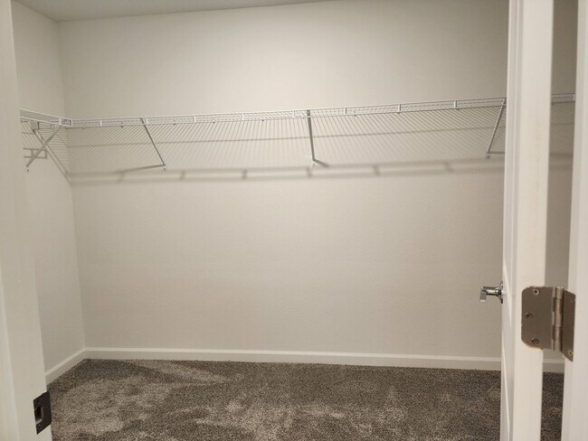 Building Photo - Solar-Powered Old Hickory Home – Available Soon