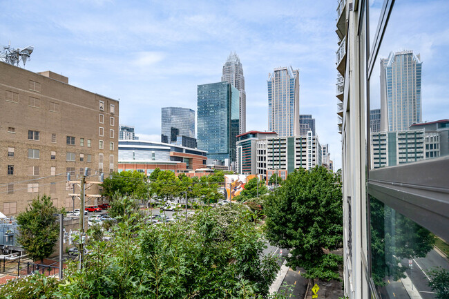 Skyline view from the balcony. - 525 E 6th Street