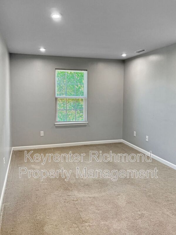 Building Photo - 4333 Kenmare Ln