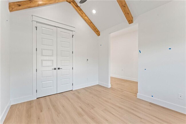 Building Photo - 2 Kolman Ln