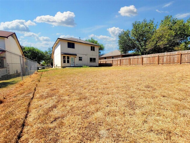 Building Photo - 7400 Muffin Dr