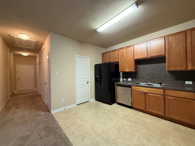 Building Photo - 8206 Malago Point Dr