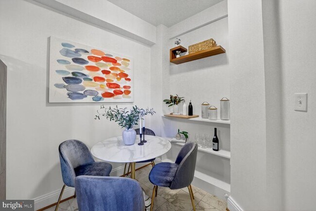 Building Photo - 2707 Adams Mill Rd NW