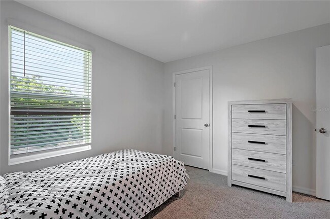 Building Photo - 7737 Rosewood Gdn Lp