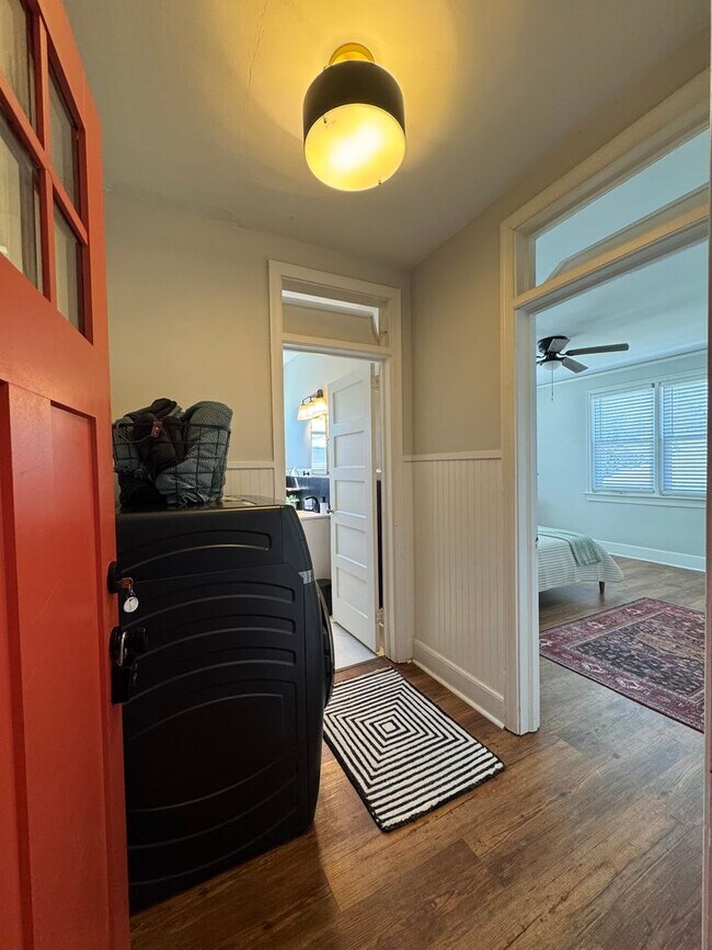 Building Photo - Pre-Leasing for the 26-27 School Year! - A...