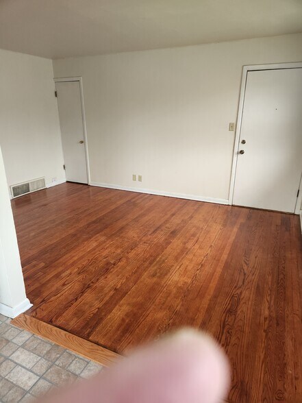Building Photo - 2390 S 92nd St