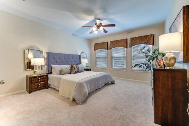 Building Photo - 27223 Camden Glen Ln