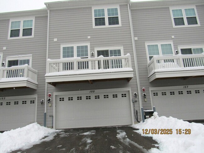 Building Photo - 155 Canterbury Way