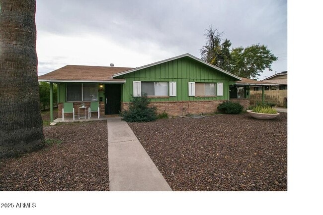 Building Photo - 6809 E Earll Dr