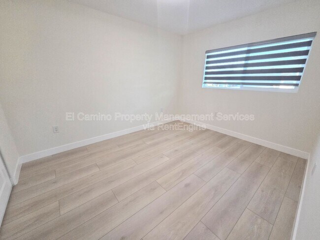 Building Photo - 5662 Cathy Ln