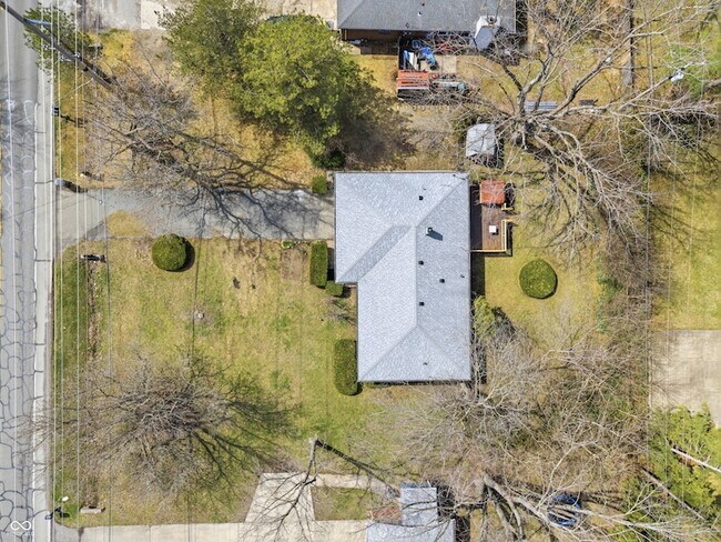 Building Photo - 3460 W 56th St