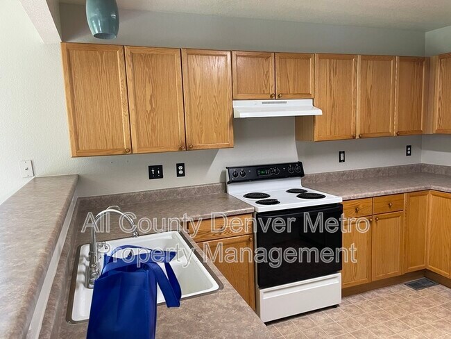 Building Photo - 451 Grey Swallow St