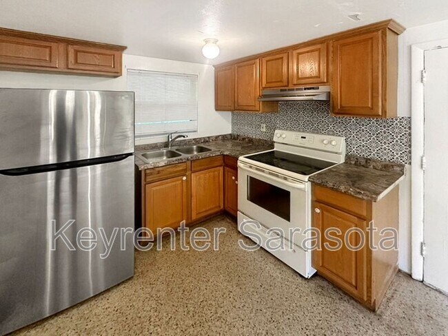 Building Photo - 1612 22nd St