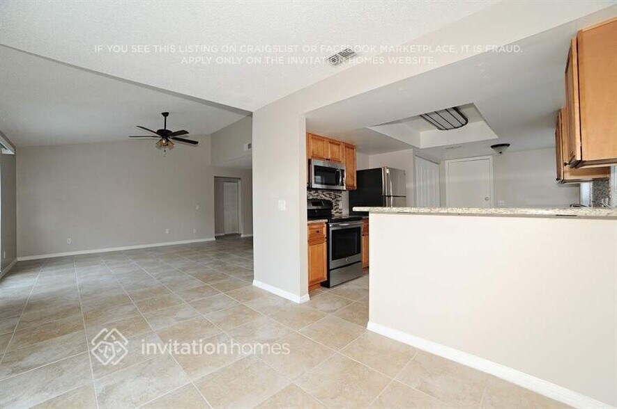 Building Photo - 1618 Crossridge Dr