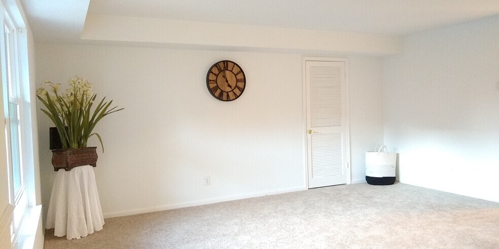 Building Photo - 13607 Orchard Dr
