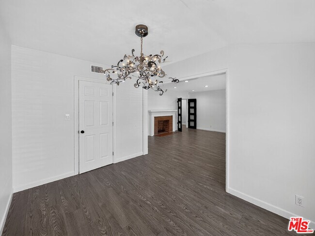 Building Photo - 16746 Tupper St