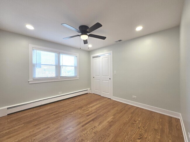 Building Photo - 315 W Prospect Ave