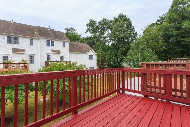 Building Photo - 6909 Stratford Townes Way