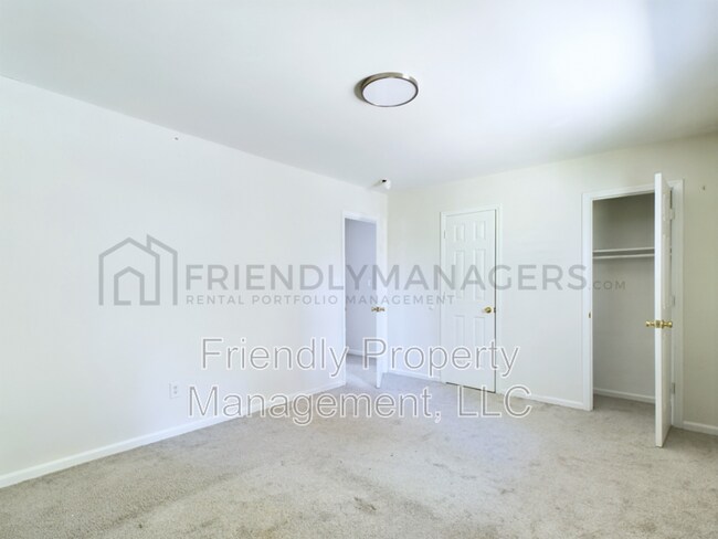 Building Photo - 4071 Greene Haven Dr