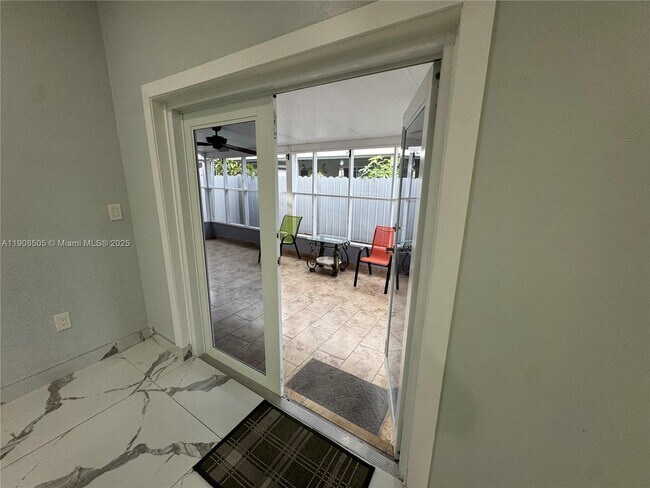 Building Photo - 8701 NW 109th Terrace