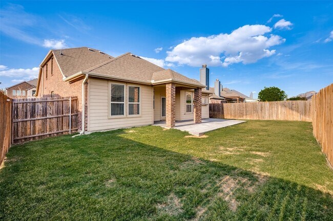 Building Photo - 1012 Lake Meadow Ln