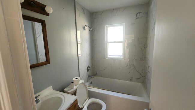 Building Photo - 6120 Marvin St