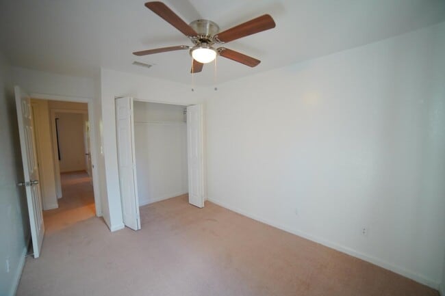 Building Photo - 1264 Ocala Rd