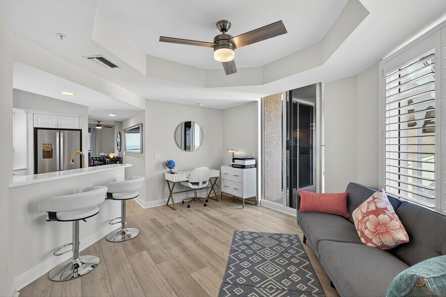 Dedicated work space, with printer - 1001 Arbor Lake Dr