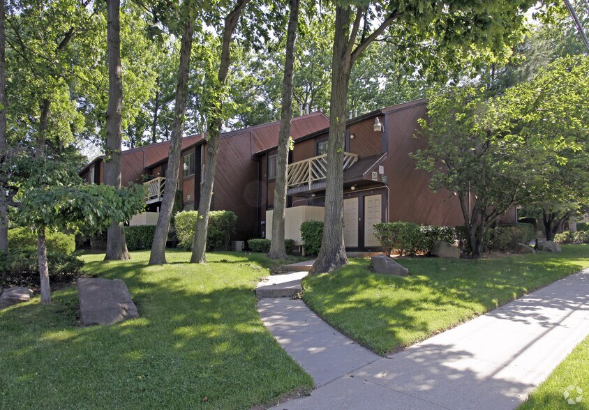 Darcey Apts CURRENTLY FULL 375 Darcey Ave Staten Island NY 10314