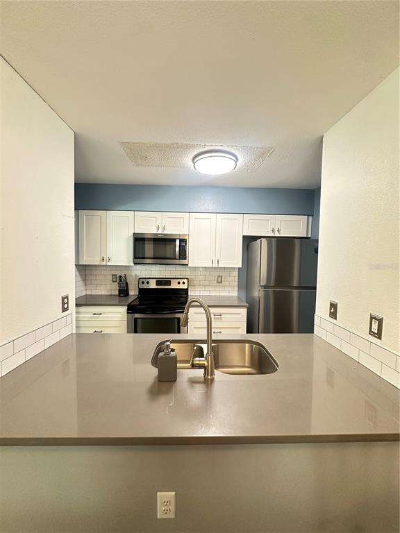Building Photo - 2235 Fluorshire Dr