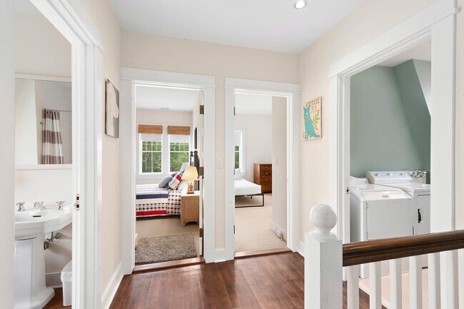 Building Photo - 505 First Neck Lane