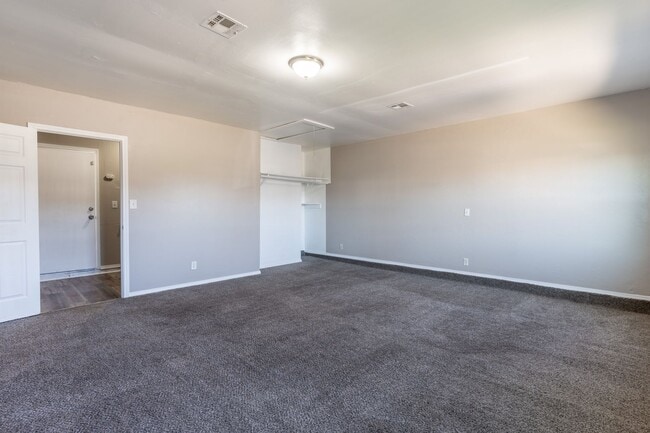 Building Photo - Spacious 4-Bedroom Home with Modern Updates and a Big Yard