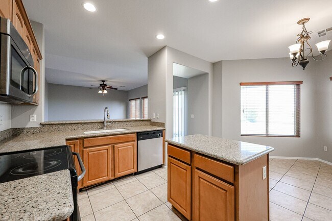 Building Photo - COMING SOON!! Beautiful 4Bed/2.5 bath In San Tan Valley